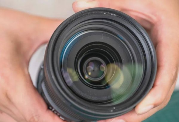 淘优配 杂谈｜新买的镜头里有灰？问题不大！